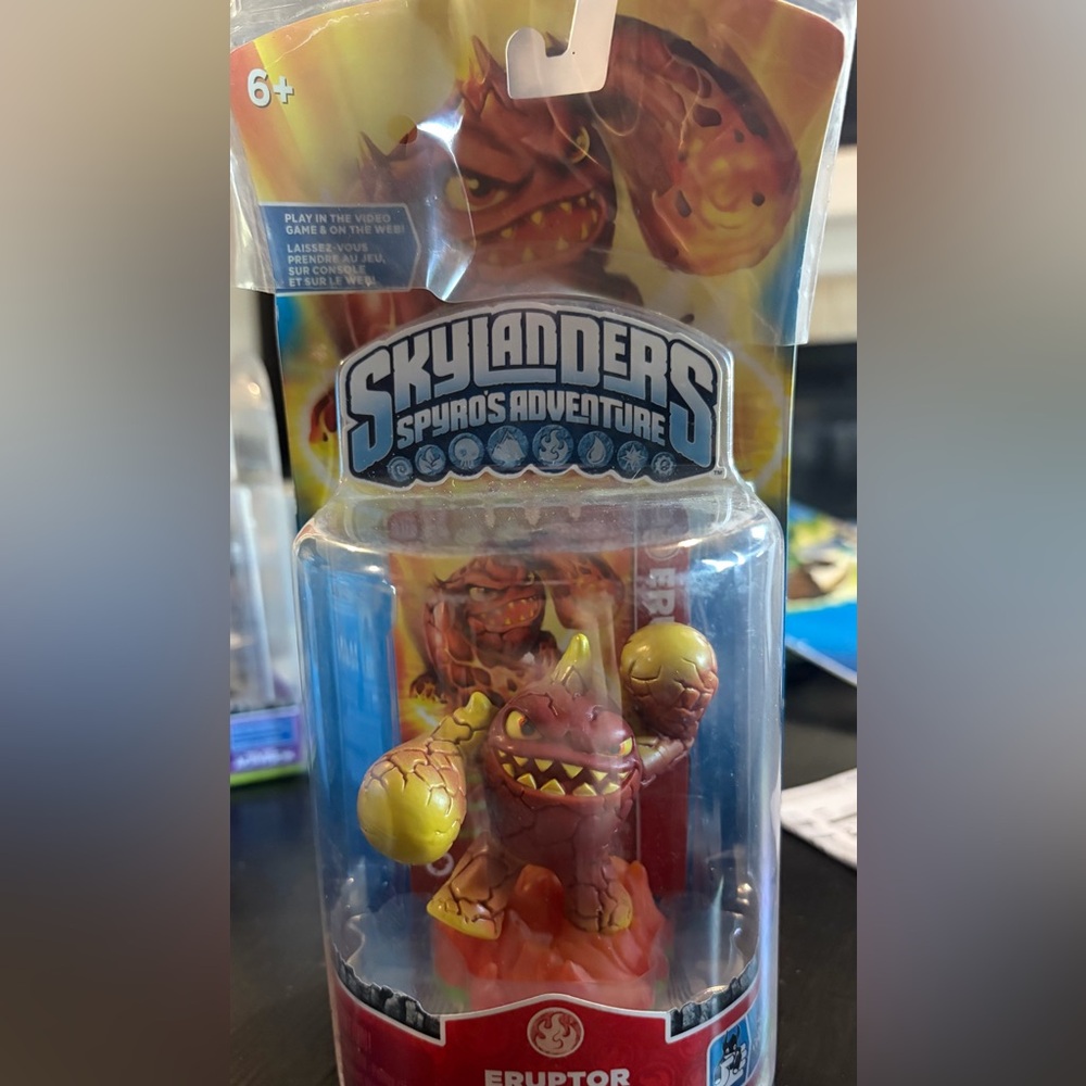Skylanders Spyro's Adventure Eruptor Figure - Brown & Yellow